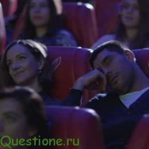 Как поцеловать девушку в кино?