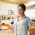 Какое средство безопасно и дешево справится с грязью на кухне?